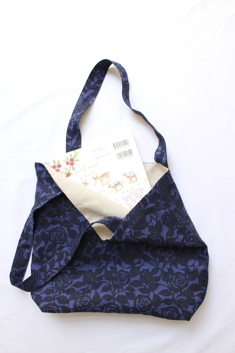 かたかけトートバック薔薇と鳩 夜